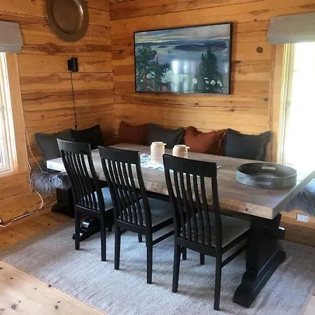 Cozy Cabin At Kyrkjebygdheia Holiday home *